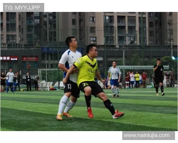 成都足球队的默契配合分析与战术探讨助力球队提升整体实力