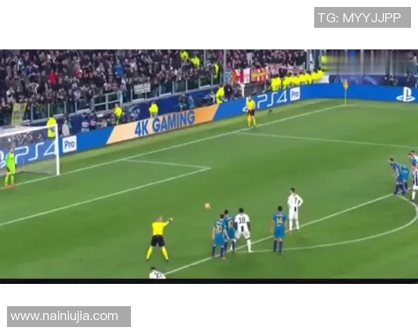 我心中的足球英雄：复试英语中的明星球员分享与感悟