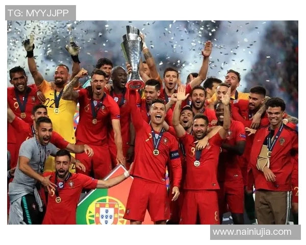 最近崛起的足球明星们如何在赛场上展现惊人实力与魅力